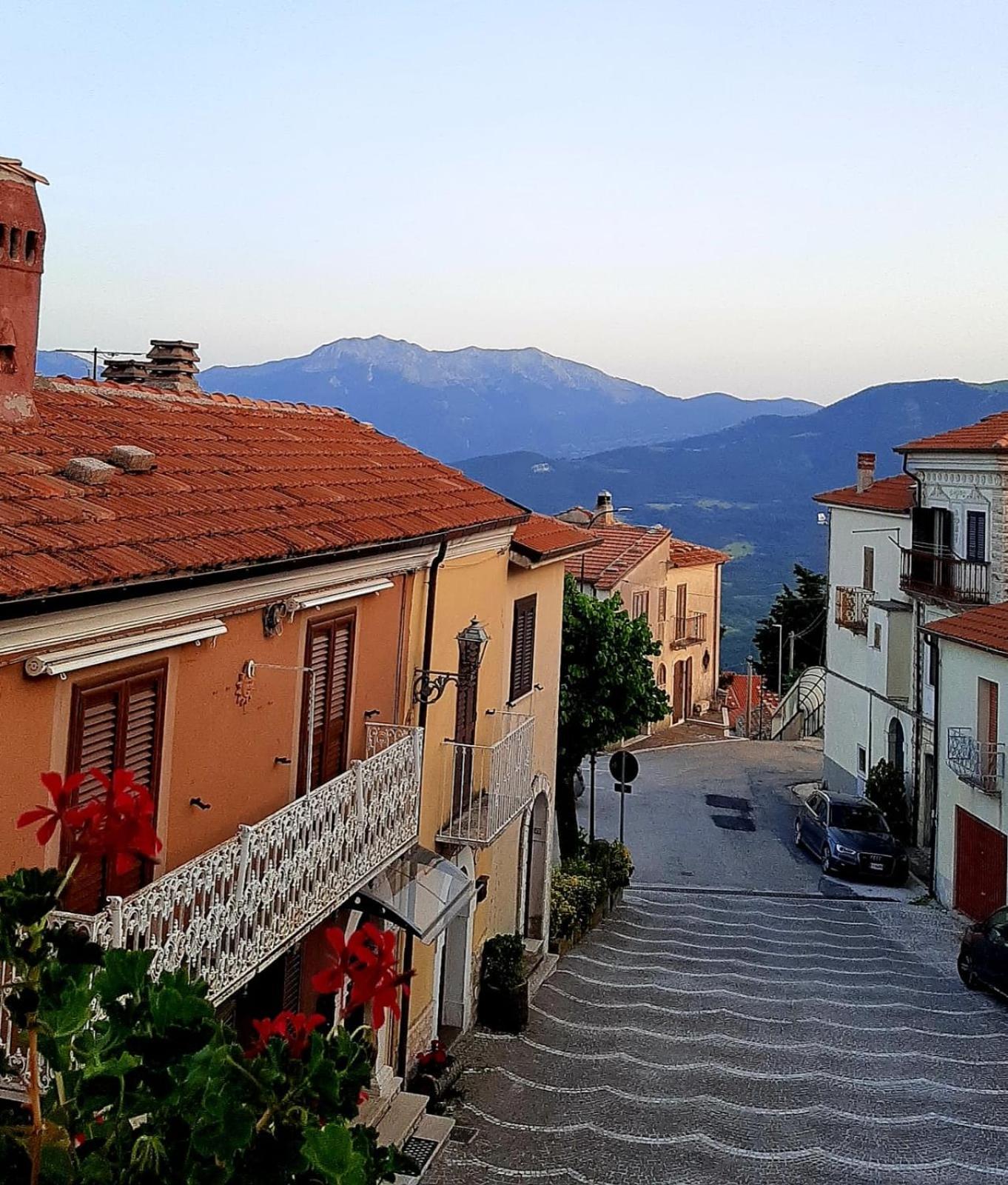 Meridiana Santa Maria del Molise Eksteriør billede